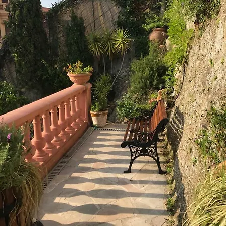 Gaby-chambres 住宿加早餐酒店